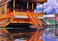 cropped-srinagar-houseboat.jpg